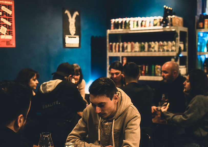 Bar Bieronomy Seynod Annecy Haute-Savoie Bière Artisanale Craft Intérieur